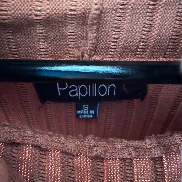Papillon cozy funnel neck sweater - Picture 4 of 9